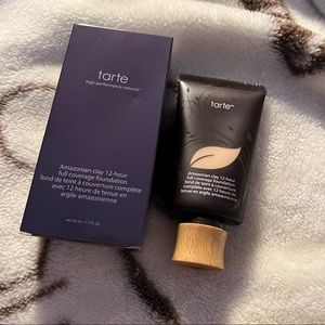 Tarte Amazonian clay 12-hour full coverage foundation fairly light neutral